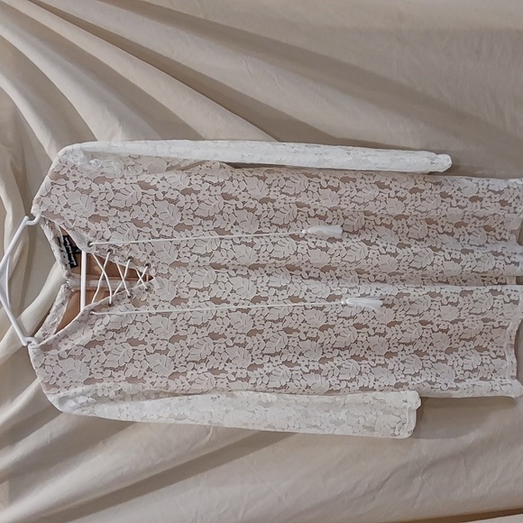 Boho White Lace with Beige Lining with Long Sleeve and a Tie Tassel Front Size L - Picture 2 of 9